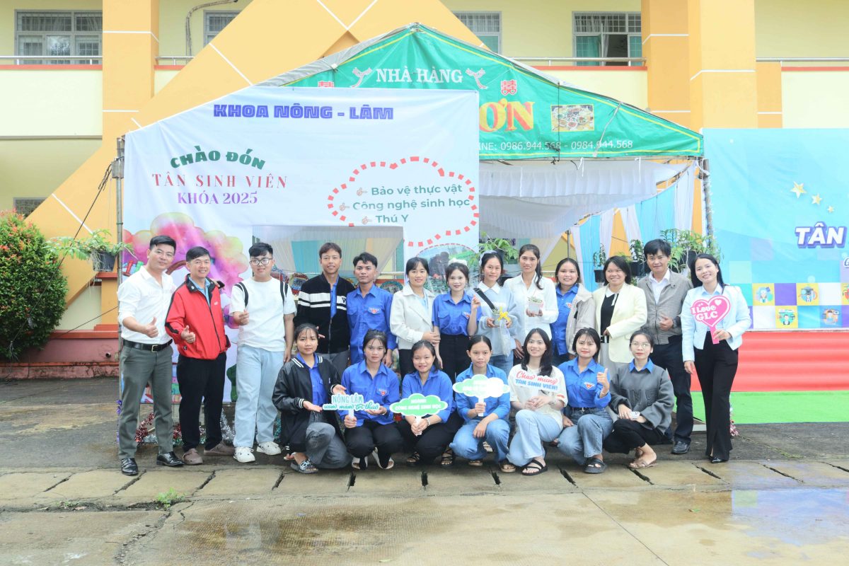 Trường Cao đẳng Gia Lai rộn ràng chào đón hơn 500 tân sinh viên