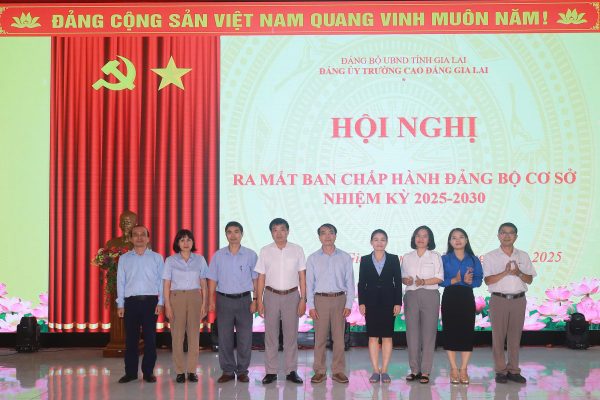 Các đồng chí trong BCH Đảng bộ Trường nhiệm kỳ 2025-2030